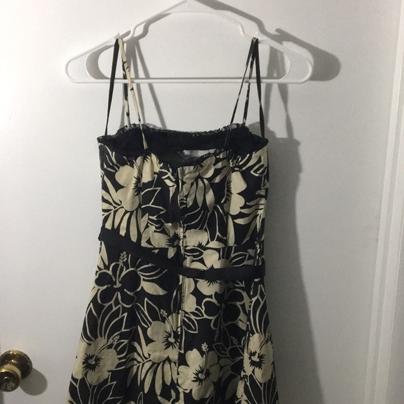 Floral Dress - Picture 2 of 4